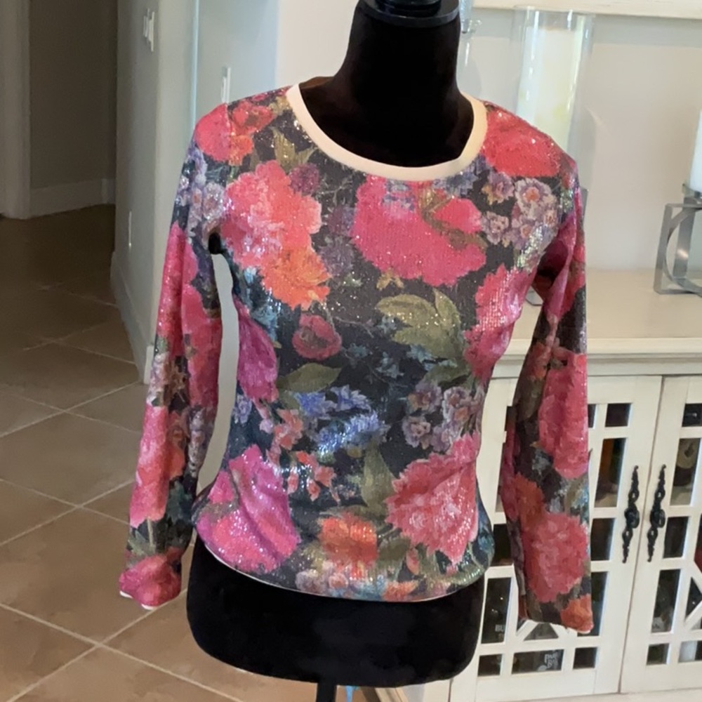 Chiara Boni sequin top, ivory underlay, sequin floral, size 40 IT  (US Small)